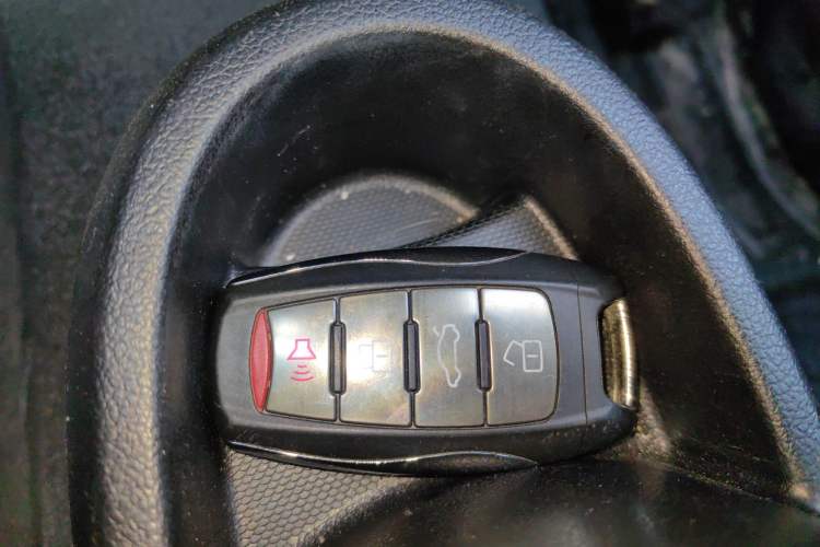 Used ORA Black Cat 2021 351 km Standard Version
