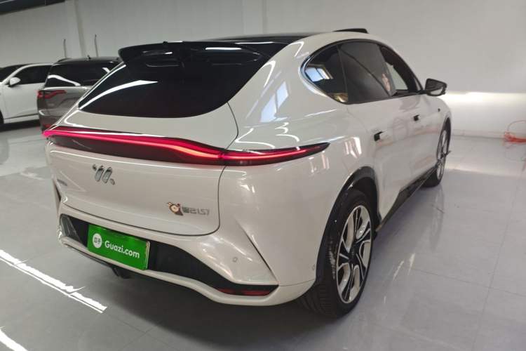 Used  LS7 2023 100kWh Lux Rear-Drive Version