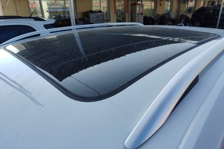 Used Volkswagen T-ROC 2019 280TSI DSG Two-Wheel Drive Comfort Version China VI Standard
