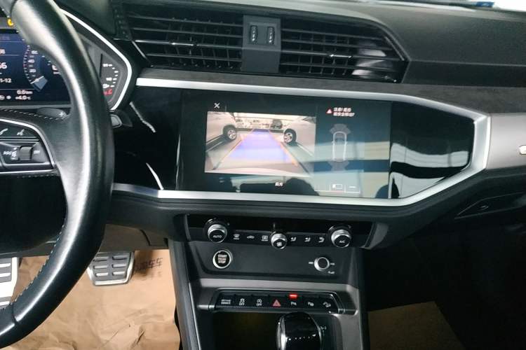 Used Audi Q3 2021 45 TFSI quattro Fashion Dynamic Model
