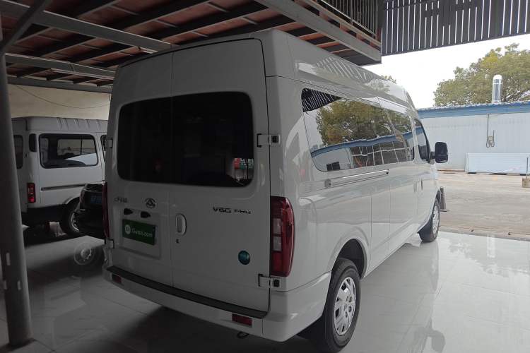Used SAIC MAXUS Xintu V80 2025 PRO Aoyuntong 2.0T Manual Long Wheelbase Mid-Height 6/7/8/9-Seater
