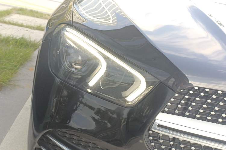 Used Mercedes-Benz GLE 2022 GLE 350 4MATIC Stylish Model
