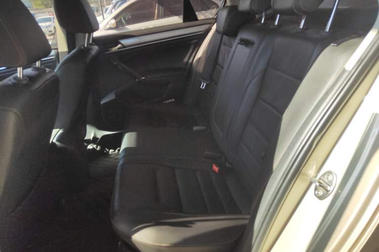 Used Volkswagen Bora 2016 1.6L Automatic Comfort Model
