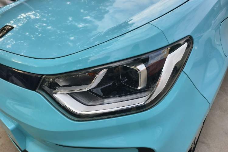 Used SOL E10X 2021 302 km Range Luxury Version 30.2 kWh