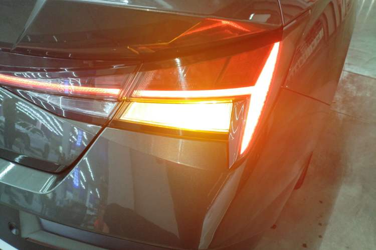 Used Hyundai Elantra 2023 1.5L CVT LUX Prestige Edition