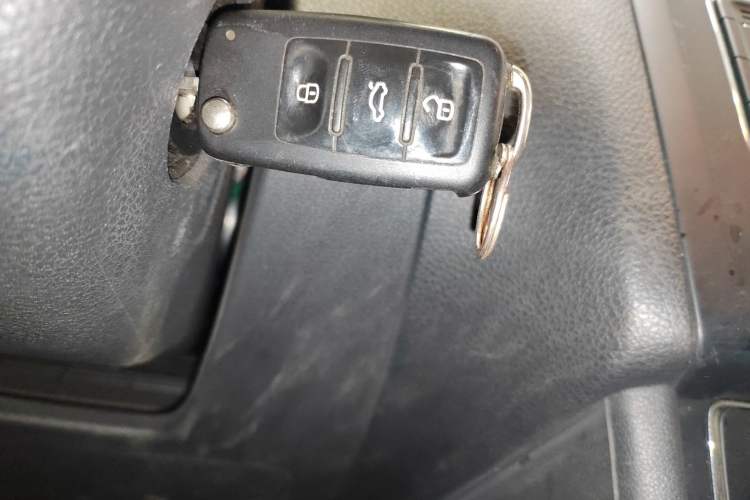 Used Volkswagen Polo 2016 1.6L Automatic Comfort Model
