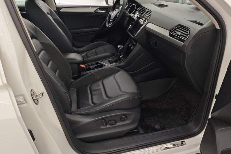 TDK.VehicleDetails.img