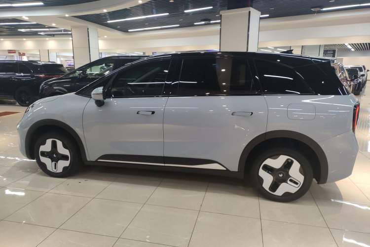 Used ARCFOX Kaola 2023 Family Edition Pro