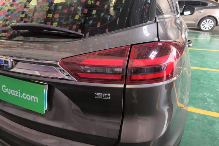 Used Geely Auto Emgrand X7 Sport 2018 1.8TD Automatic Two-Wheel Drive Smart Connect 4G Internet Edition