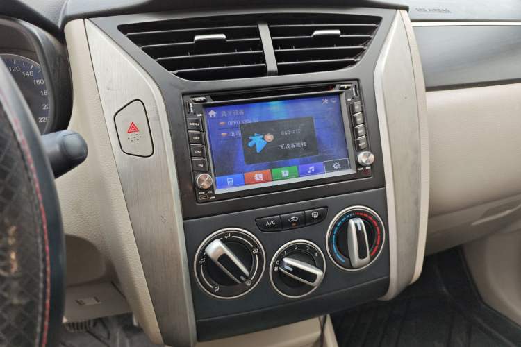 Used Venucia D50 2015 1.6L Manual Fashion Edition
