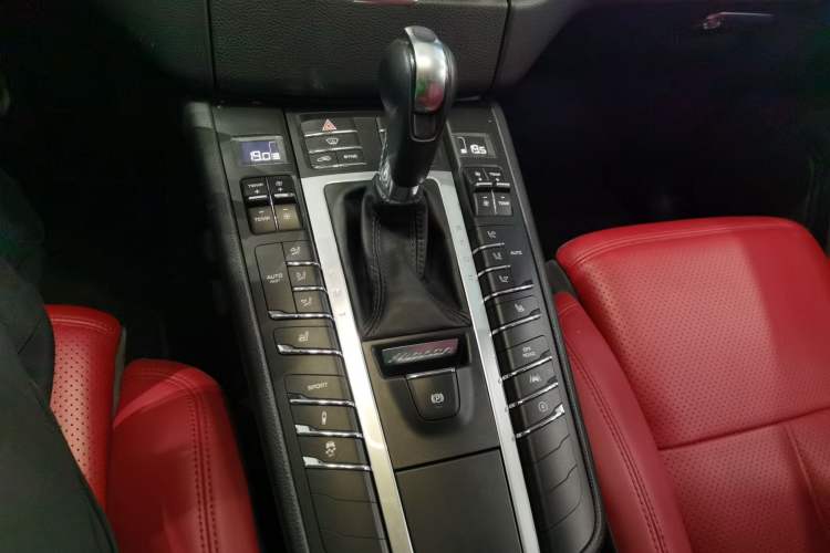 Used Porsche Macan 2017 Macan 2.0T
