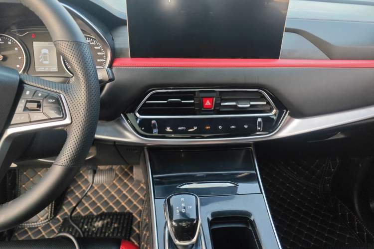 Used SOL X8 2021 300T DCT Prestige Smart Connectivity Edition 5-seater
