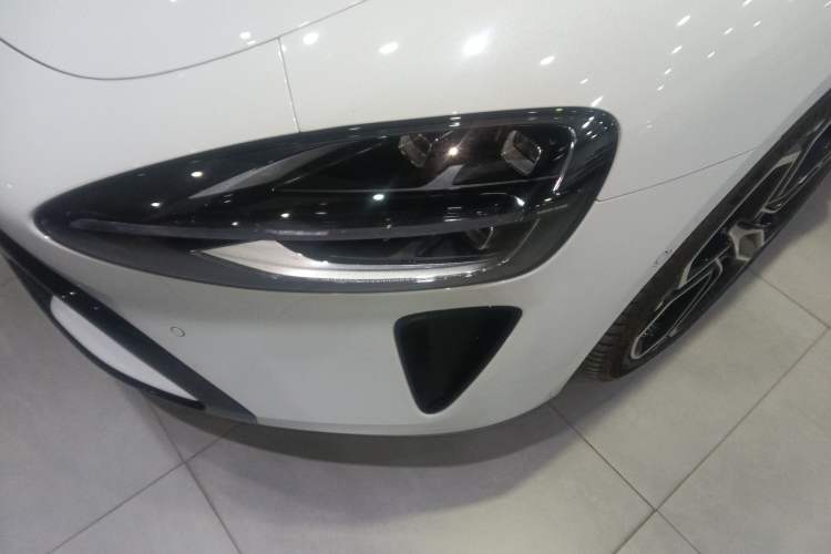 Used  SU7 2024 Rear-Drive Ultra-Long Range Advanced Pro-Level Intelligent Driving Version
