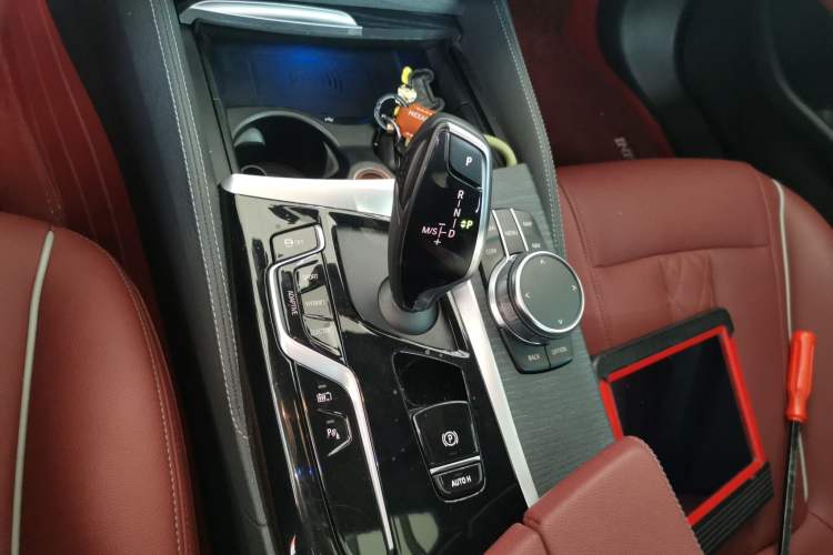 Used BMW 5 Series New Energy 2022 Restyled 535Le M Sport Package
