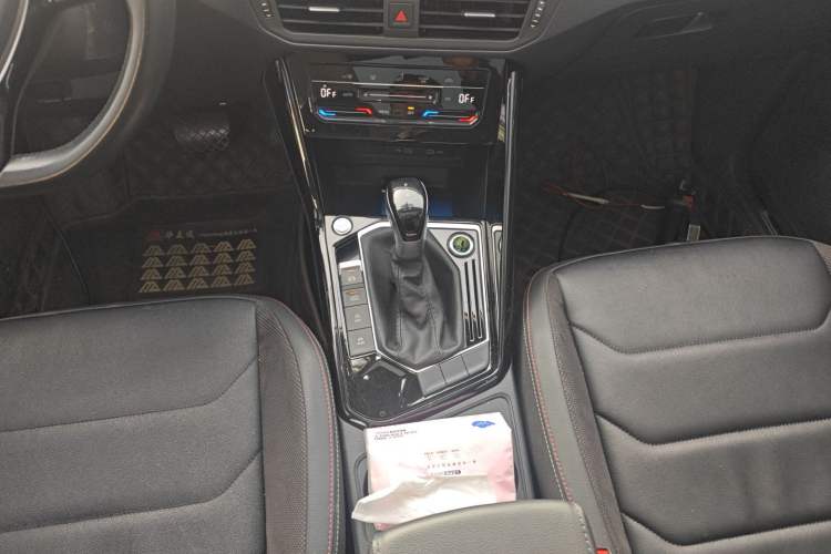 Used Volkswagen Tayron 2022 330TSI Two-Wheel Drive Luxury Smart Connectivity Version
