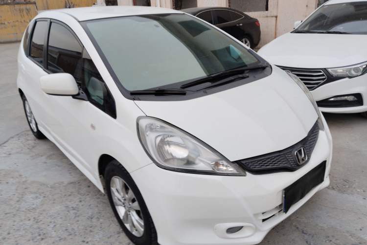 Used Honda Fit 2011 1.3L Manual Comfort Edition