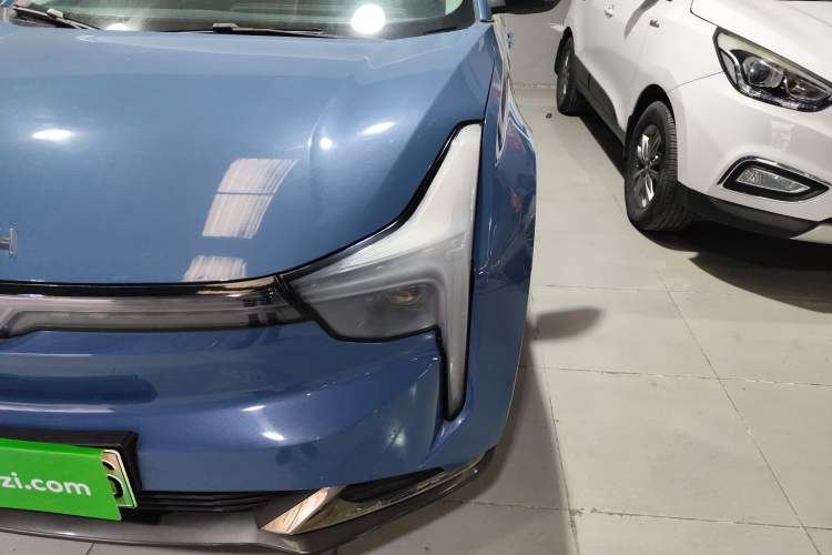 Used NETA U 2023 NETA U-Ⅱ 400 U Show Edition – Lithium Iron Phosphate
