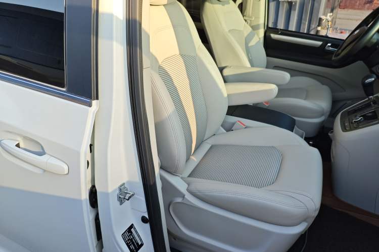 Used SAIC MAXUS G10 2016 2.0T Automatic Luxury Edition
