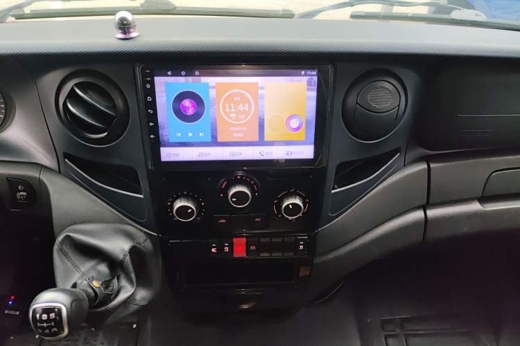 Used Iveco Eurocargo 2021 2.0T Manual Super Rui Long Wheelbase Short Overhang High Roof Side-Sliding Door F1A