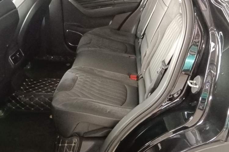 Used Hongqi HS5 2022 Revised Version 2.0T Smart Connect Flagship Edition