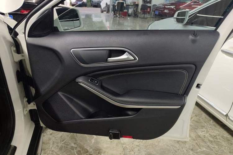 Used Mercedes-Benz GLA 2016 GLA 200 Fashion Model