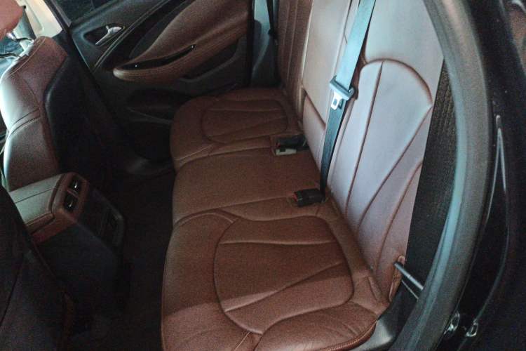 Used Buick Envision 2014 28T All-Wheel-Drive Versatile Sports Flagship Edition
