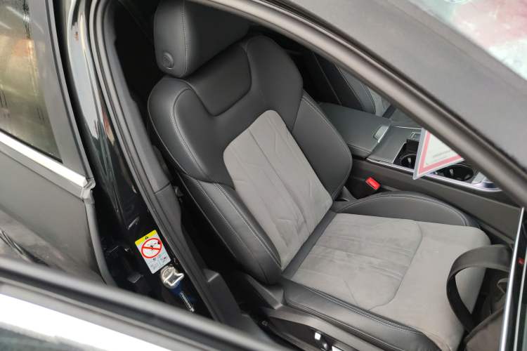 Used Audi A6L 2024 40 TFSI Luxury Dynamic Edition
