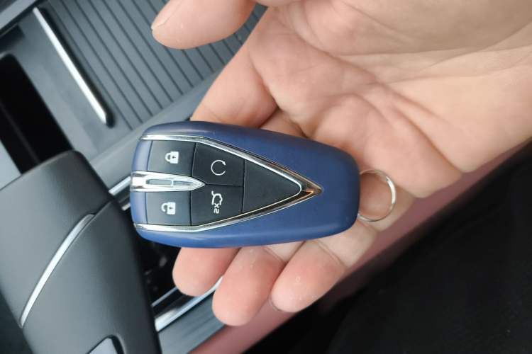 Used Changan CS75 PLUS 2024 3rd Generation Champion Edition 2.0T Intelligent Drive Performance Model
