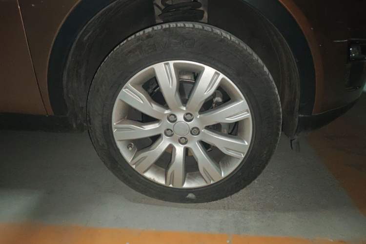 Used Land Rover Discovery Sport 2016 2.0T SE
