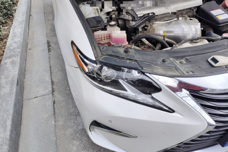 Used Lexus ES 2017 300h Mark Levinson Comfort Edition