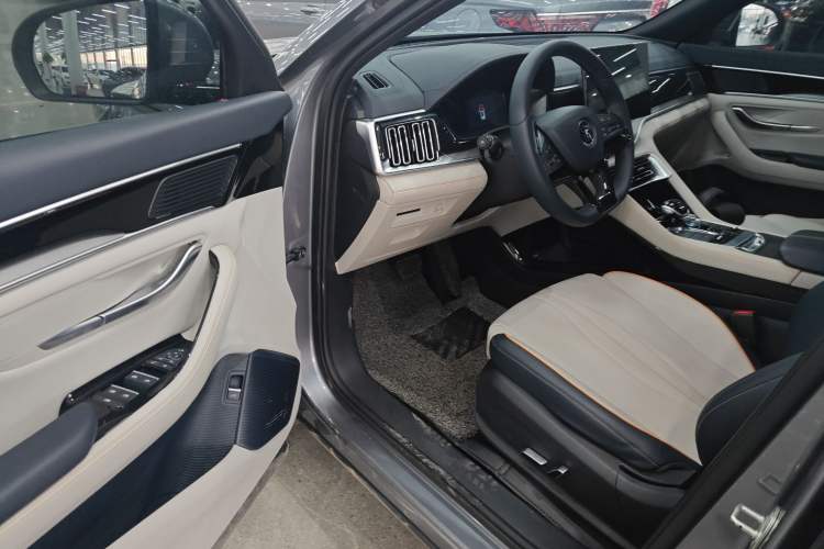 Used BYD Song PLUS New Energy 2021 DM-i 110KM Flagship Model
