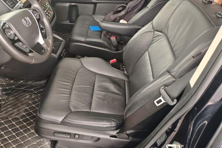 Used Honda Odyssey 2015 Updated Version 2.4L Smart Edition