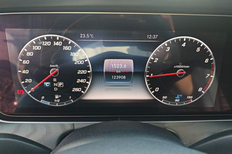 Used Mercedes-Benz E-Class 2018 Facelift E 200 L Sport Edition
