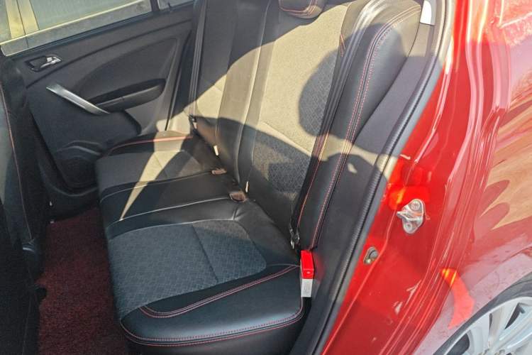 Used Cowin C3 2015 1.5L Manual Gold Diamond Edition