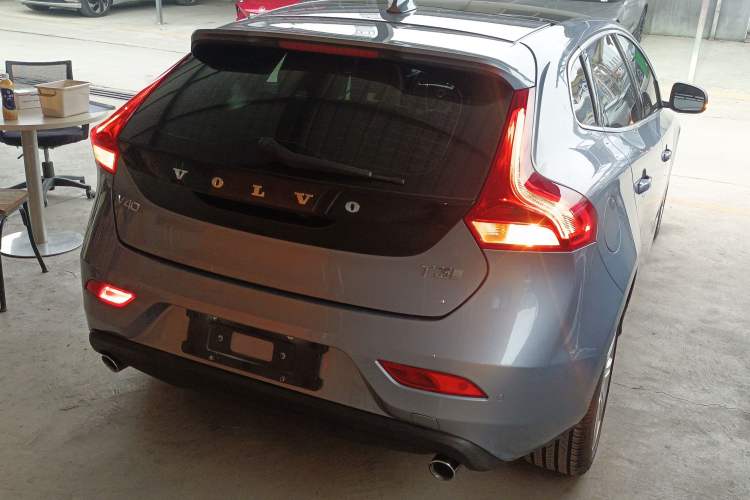 Used Volvo V40 2018 T3 Zhiya Edition