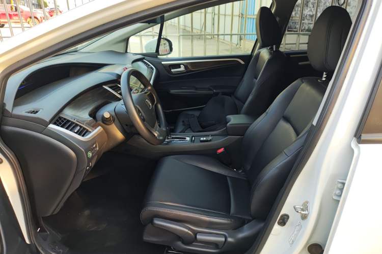 Used Honda Jade 2017 1.8L automatic Comfort version 5 seats