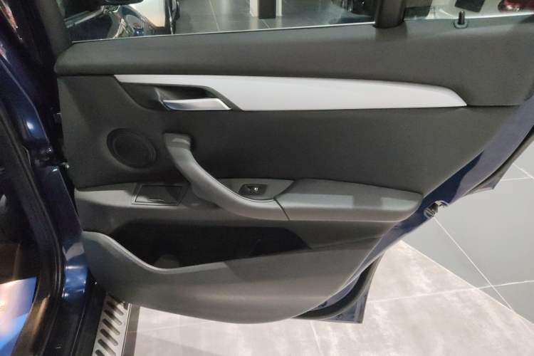 Used BMW X1 2019 sDrive20Li Leading Model
