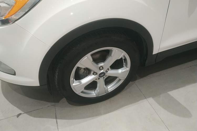 Used Ford Kuga 2017 EcoBoost 180 Two-Wheel-Drive Platinum Edition