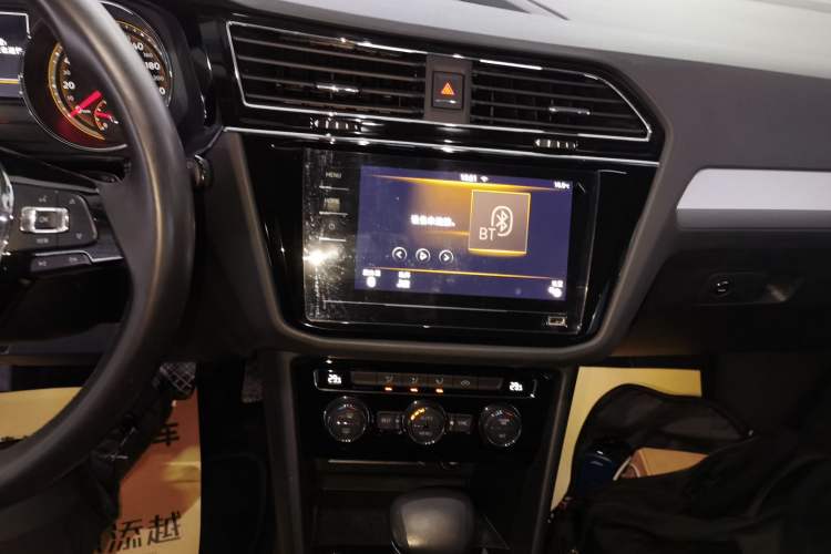 Used Volkswagen Tiguan L 2020 330TSI Automatic Two-Wheel Drive Panoramic Comfort Edition China VI Standard