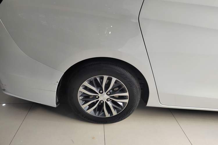 Used Buick GL8 2021 ES Landtrek 653T Comfort Edition
