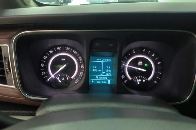 Used Buick GL8 2018 28T Luxury Model China VI Standard
