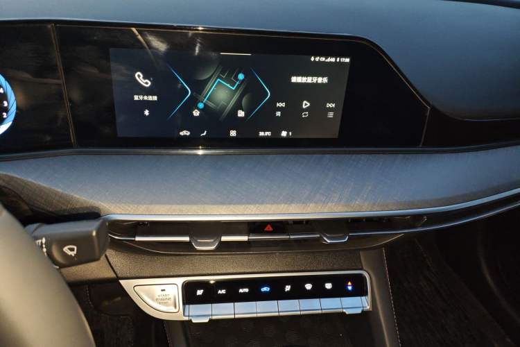 Used Changan Eado 2024 PLUS Blue Whale NE 1.4T GDI DCT High-Energy Edition
