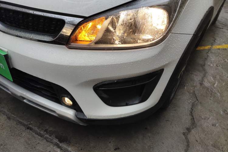 Used Kia KX Cross 2017 1.4L AT GLS