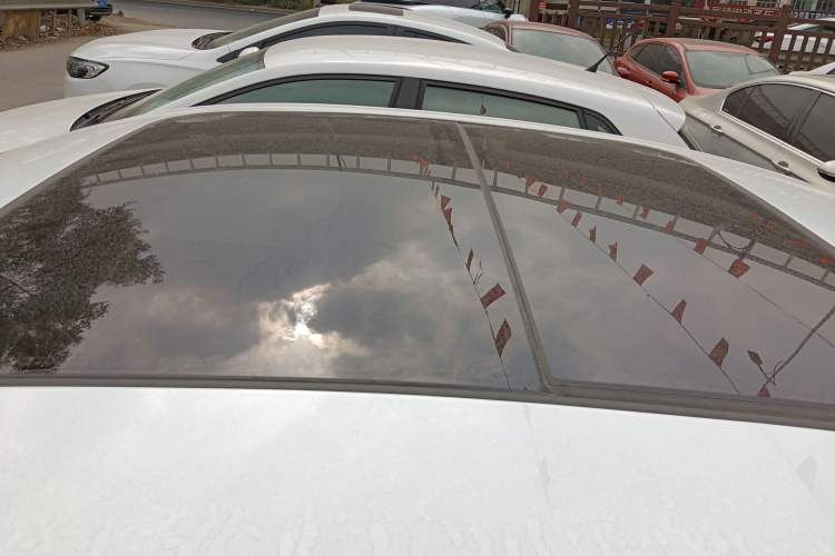 Used Roewe D7 2023 DMH 125km Excellence Edition
