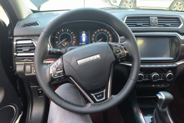 Used Haval H2 2017 Blue Label 1.5T Automatic Two-Wheel Drive Luxury Model
