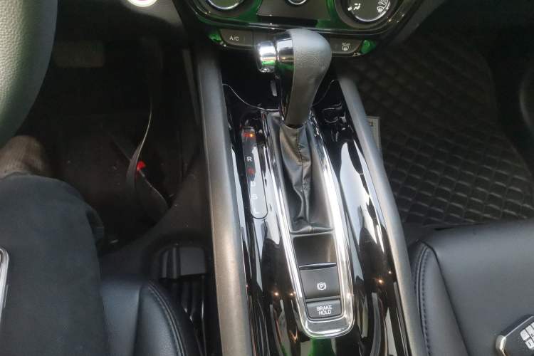 Used Honda Vezel 2020 1.5L CVT Elite Edition
