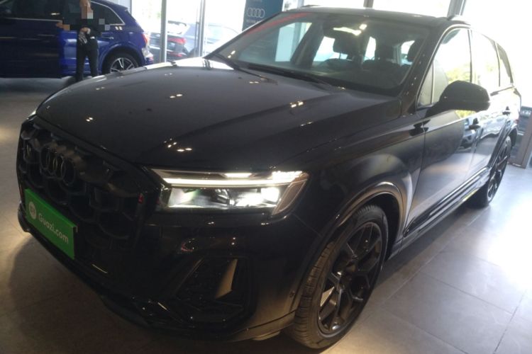 Used Audi Q7 2024 45 TFSI quattro S line Black Warrior Edition