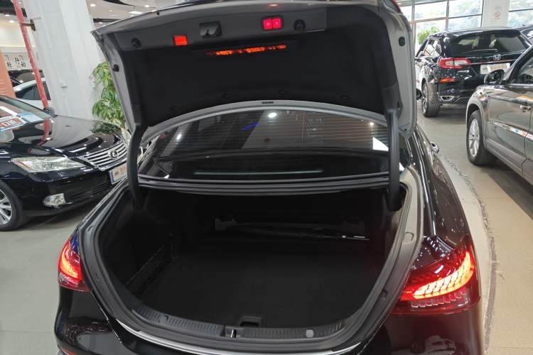 Used Mercedes-Benz E-Class 2021 Restyled E 300 L Sport Luxury Edition
