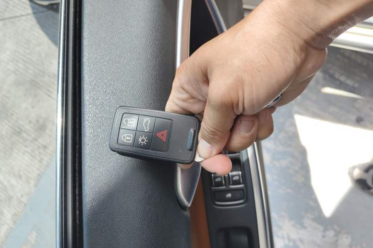 Used Volvo S60 2019 S60L Facelift T5 Intelligent Advanced Edition
