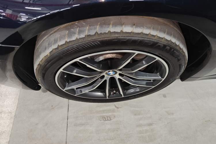 Used BMW 5 Series 2022 Second Facelift 525Li M Sport Package